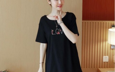 女生定制加长款加肥T恤定制，也是不错的选择!